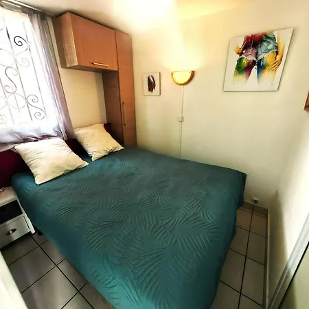 T2 Mezzanine Avec Climatisation, Piscine Et Parking Proche - Fr-1-607-119 Apartment *