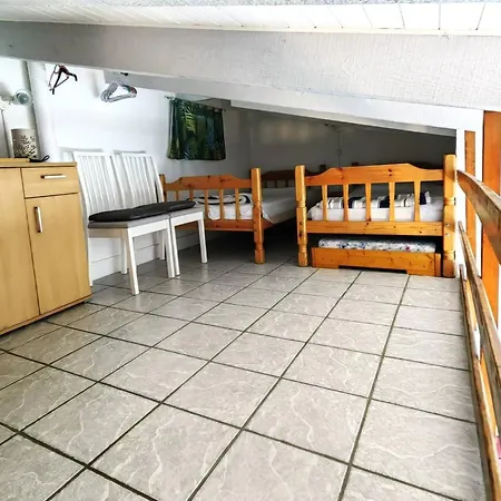 Apartment T2 Climatise Avec Mezzanine, Piscine Et Parking, Proche - - Fr-1-607-119 *